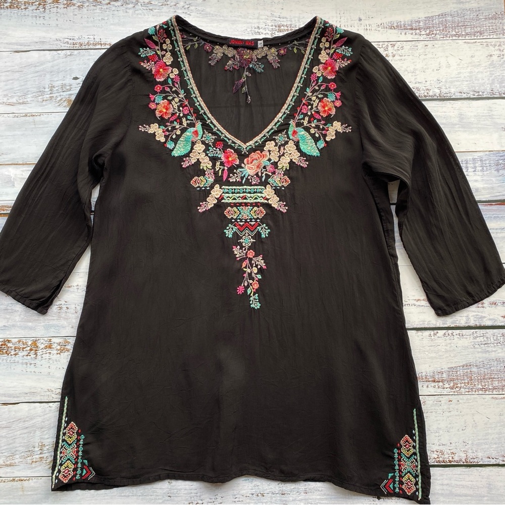 Johnny Was Embroidered Top Black Floral Birds V Neck Blouse 3/4 Sleeve Womens S